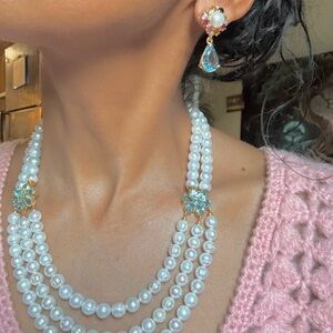 Elegant Pearl Necklace and Earring Set